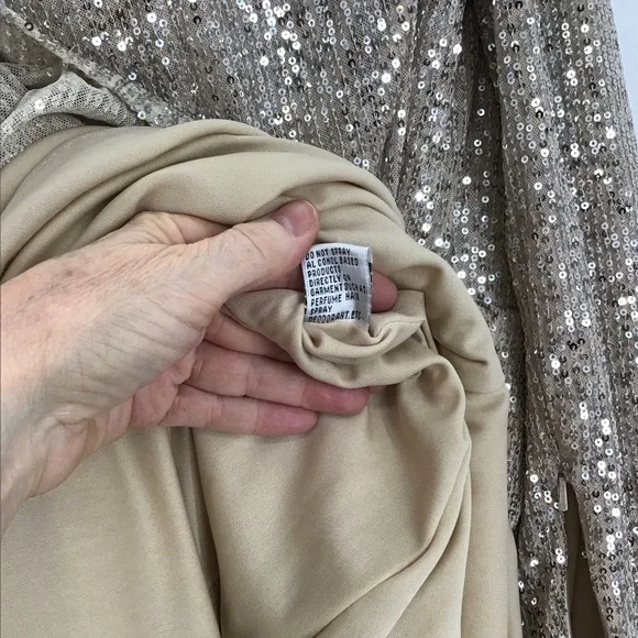 IEENA /MAC DUGGAL NWT Sequin Stretch Wrap Maxi Gown Formal Wedding Party Size 8 - Picture 14 of 14